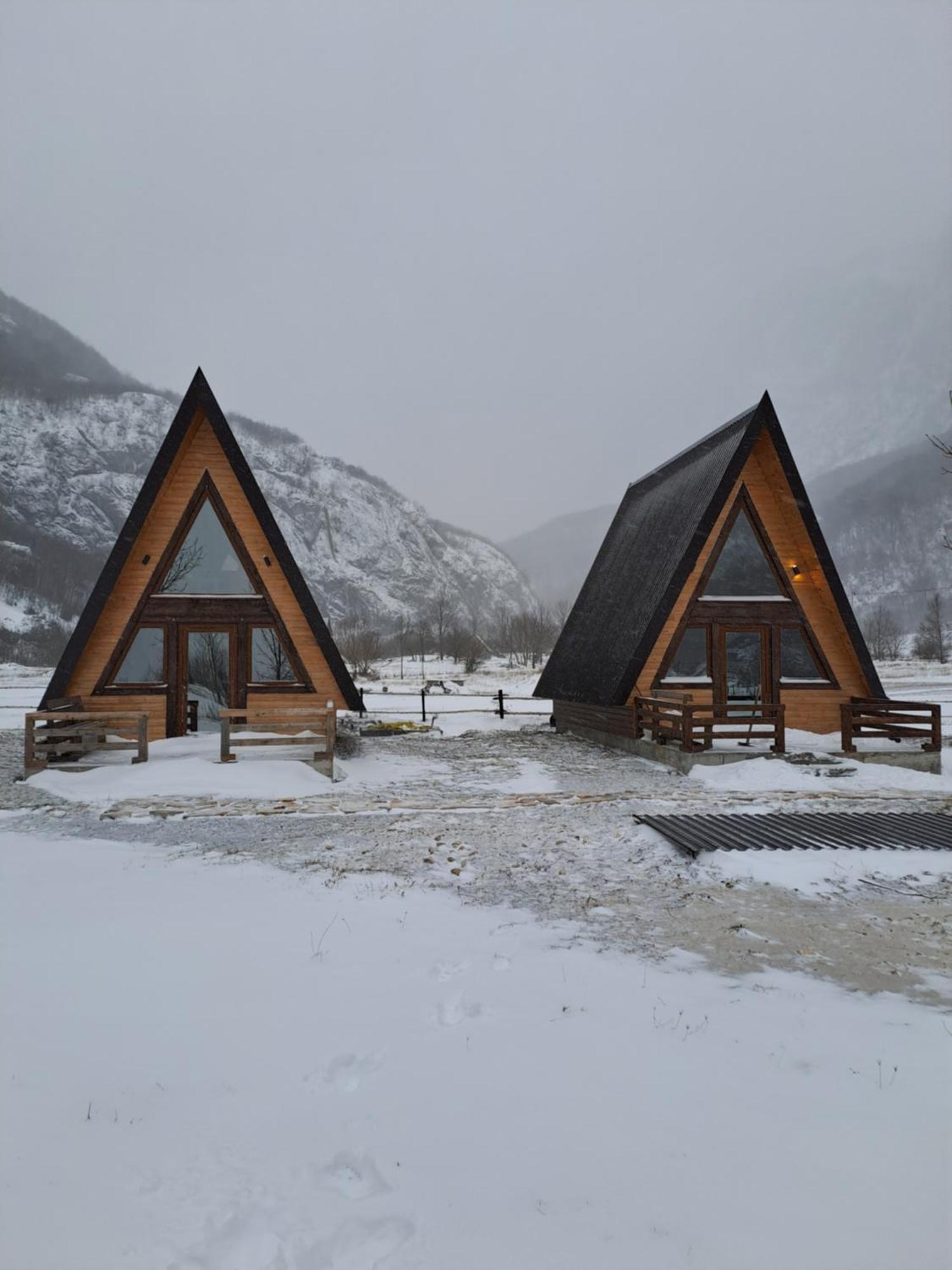 Wooden Cottages Konak Savnik المظهر الخارجي الصورة