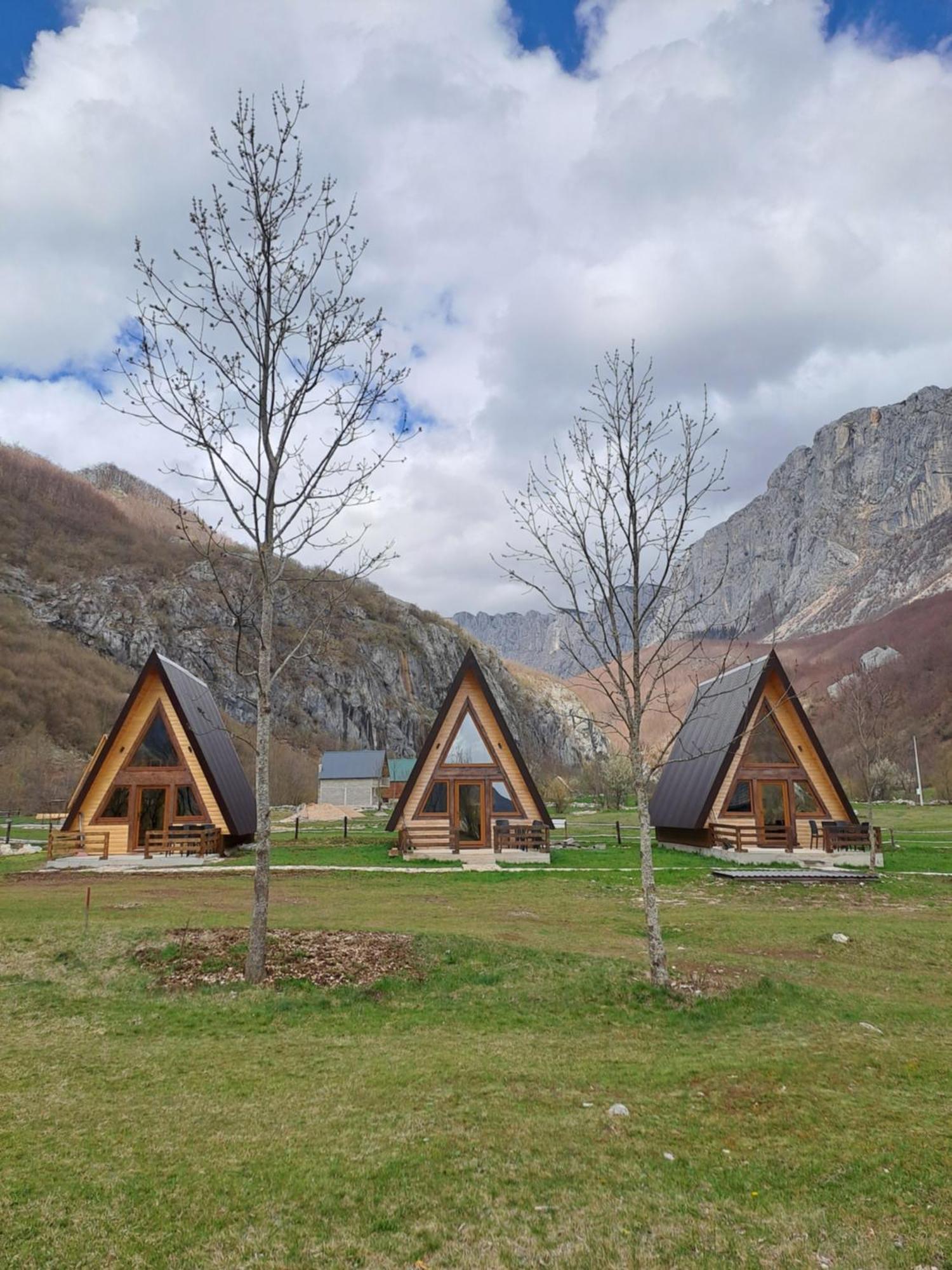 Wooden Cottages Konak Savnik المظهر الخارجي الصورة