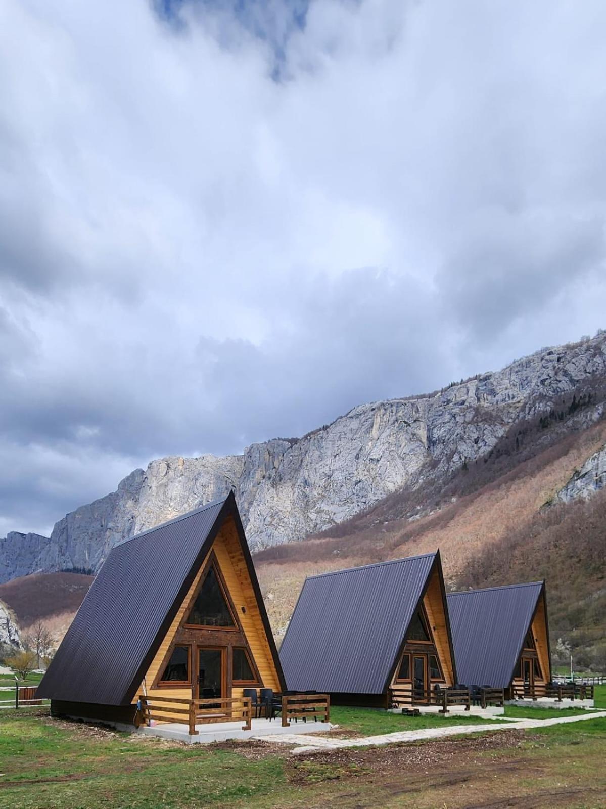 Wooden Cottages Konak Savnik المظهر الخارجي الصورة